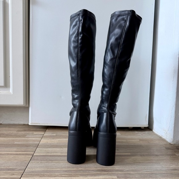 Steve Madden PHOENIX black leather platform heel boots, women’s size 6 - Picture 4 of 8